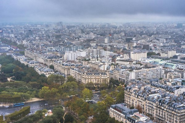 Quels sont les meilleurs itinéraires pour une randonnée autour des lacs de Killarney, Irlande : conseils et équipements ?